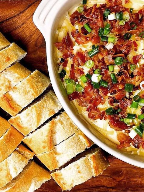 creamy smoked gouda dip with bacon easy instant pot recipe hero image close up with crostini Gouda Cheese Dip Recipes, Hot Smoked Gouda Dip, Bacon Gouda Dip, Smoked Gouda Dip, Smoked Gouda Recipes, Cajun Snack Mix Recipe, Gouda Dip, Warm Dips, Gouda Recipe