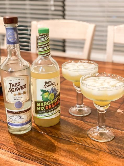 três agaves margarita mix Marg Recipe, Agave Margarita, Cinco De Mayo Recipes, Spanish Rice Recipe, Beef Fajitas, Margarita Mix, Spanish Rice, Grilled Veggies, How To Cook Rice