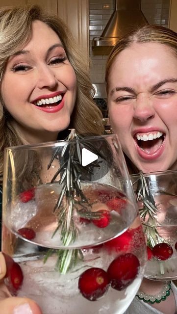 Jenn Val on Instagram: "We had to try the Snow Globe Cocktail. Super fun!! #christmascountdown #trend" Jennifer Valentyne, Drink Decorations, Holiday Countdown, Christmas 2023, Snow Globe, Christmas Countdown, Christmas Eve, The Snow, Winter Wonderland