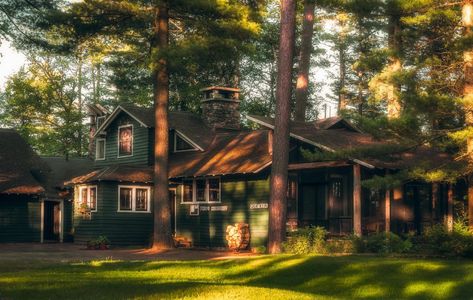 Historic Adirondack Great Camps that you can visit Ny House, Rainbow Lake, Calvin Coolidge, Camp Lake, Japanese Tea House, Saranac Lake, Cabin In The Mountains, Forest Cabin, Vintage Cabin