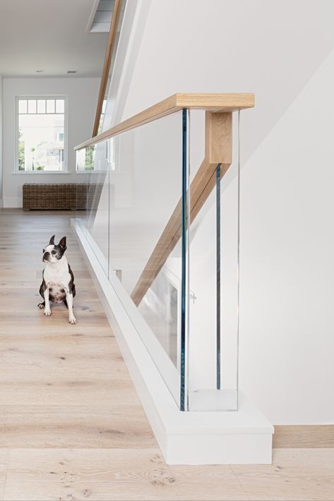 clear glass end cap Glass Railing Basement Stairs, Frosted Glass Stair Railing, Glass Exterior Railing, Clear Railing Stairs, Glass Balustrades Stairs, Glass Indoor Railing, Glass Balustrade Indoor, Glass Railing Indoor, Glass And Wood Stair Railing