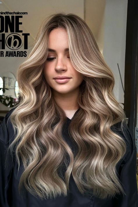 Bronde Balayage Champagne, Champagne Blonde Balayage, Toned Balayage, Hair Color Ideas For Brunettes Balayage, Vetements Shoes, Redken Hair Color, Hollywood Hair, Brunette Hair With Highlights, Dyed Blonde Hair