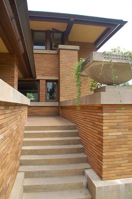 Frank Lloyd Wright Martin House, Robie House Frank Lloyd Wright, Flw Architecture, Darwin Martin House, Robie House, House Garden Landscape, Frank Lloyd Wright Architecture, Frank Lloyd Wright Buildings, Prairie School