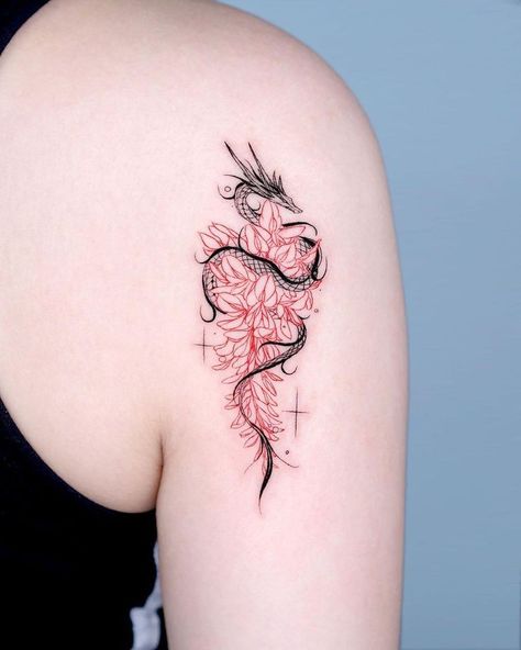 Tato Paha, Red Dragon Tattoo, Tato Naga, Small Dragon Tattoos, Dragon Tattoo For Women, Tato Lengan, Red Ink Tattoos, Rosen Tattoo, Red Tattoos