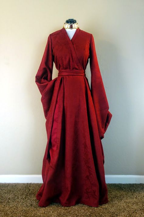 Lady Melisandre, Game Of Thrones Dresses, Vampire Inspiration, Medieval Feast, Game Of Thrones Dress, Game Of Thrones Outfits, Gaun Abad Pertengahan, Game Of Thrones Costumes, Traditional Asian Dress