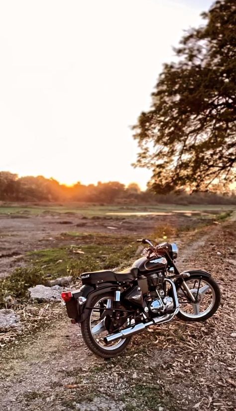 Bullet Bike Royal Enfield Snap Story, Standard Bullet 350 Wallpaper, Bullet Standard 350, Bullet Snap, A And M Letters Love Dp, Bullet Pics, Money Images Cash Indian, Instagram Ios, Bullet Bike