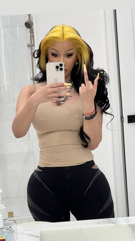 Cardi B Aesthetic, Cardi B Hairstyles, Colorful Wigs, Cute Online Clothing Stores, Hair Aesthetic, Clothing Stores, Girl Hair, Cardi B, Black Girls Hairstyles