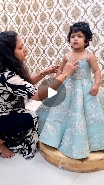 Kids Girls Dress Design, New Model Blouses, Frock Stitching Ideas For Kids, Panel Frock Design, New Frock Designs Dresses, Gown For Kids Girl, Baby Frocks Designs Party Wear, Creative Fancy Dress Ideas For Kids, New Model Frock Design