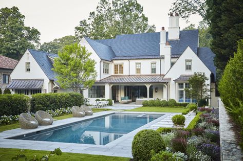 French Country Backyard, Pretty Pool, Living Pool, Dream Backyard Pool, Pools Backyard Inground, Pool Landscape Design, Backyard Remodel, Dream Pools, Architecture Inspiration