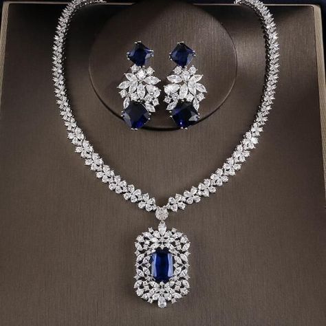 Diamond Jewelry Set, Extraordinary Jewelry, Blue Sapphire Necklace, Expensive Jewelry Luxury, Diamond Necklace Designs, Jewelry Set Design, Headpiece Jewelry, Bridal Diamond Jewellery, Indian Jewellery Design Earrings