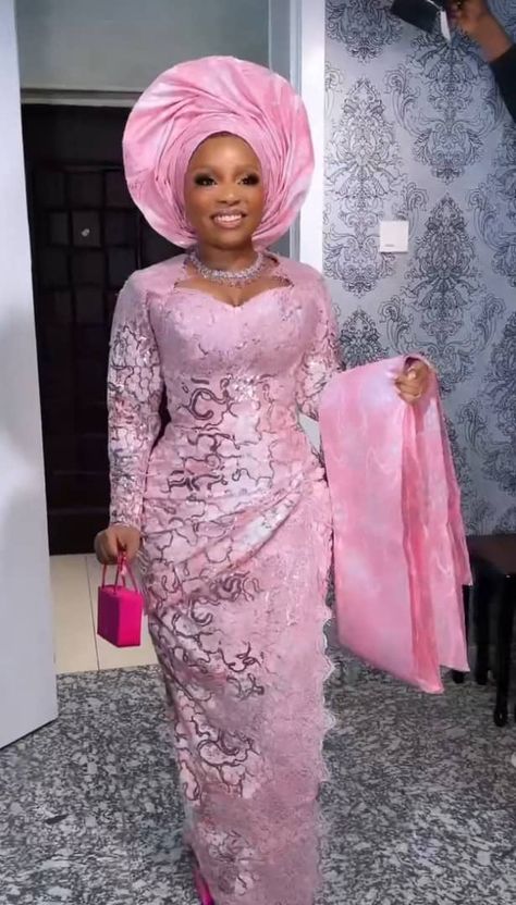 Style For Introduction, Asoebi Lace Styles, Asoebi Lace, Boubou Styles For Women, Nigerian Lace Styles Dress, Nigerian Lace Styles, Ankara Short Gown Styles, Native Dress, African Print Dress Ankara