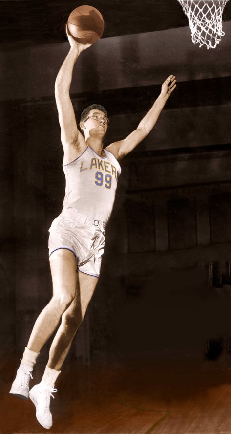 George Mikan, George Gervin, Depaul University, Sporting Legends, I Love Basketball, Sports Gallery, Workwear Vintage, Basketball Photography, Nba Legends