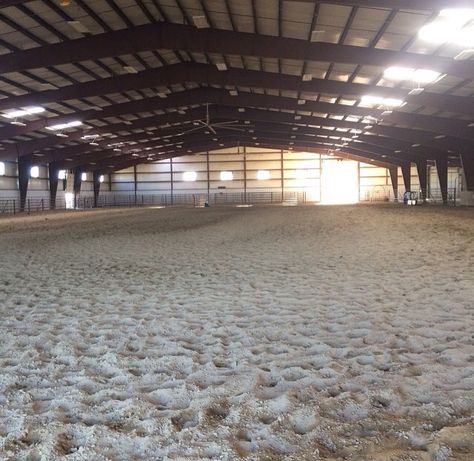 Indoor arena. Horse. Cowhorse. Barrels. Roping. Roping Arena Layout, Barrel Racing Arena, Rodeo Arena Design, Indoor Arena Horse, Roping Arena, Outdoor Rodeo Arena, Indoor Horse Riding Arena, Ranch Inspiration, Indoor Riding Arena With Stalls