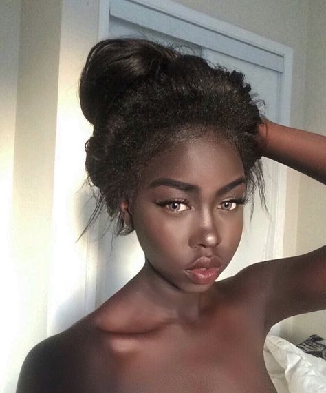 nyla lueeth Lola Chuil, Dark Skin Beauty, Dark Skin Women, African Beauty, Grunge Hair, Dark Beauty, 인물 사진, Black Is Beautiful, Beautiful Eyes