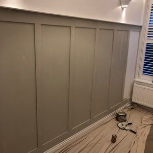 High Wall Paneling Ideas, Cottage Style Paneling, Bedroom Panelling Colours, Panelled Walls With Shelf, Panneling Rooms Bedroom, Half Panel Wall, Vertical Paneling Walls, Wood Panelling Walls Bedroom, Bedroom Panneling Ideas