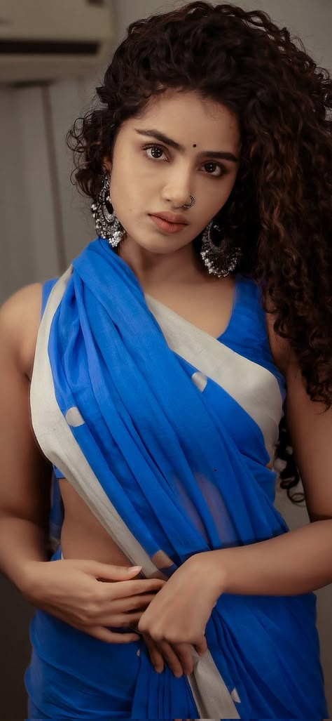 Anupama Parameswaran Cute Face, Anupama Parameswaran, Indian Actress Hot Pics, Beautiful Smile Women, Half Saree, Desi Beauty, My Profile, Saree, Queen