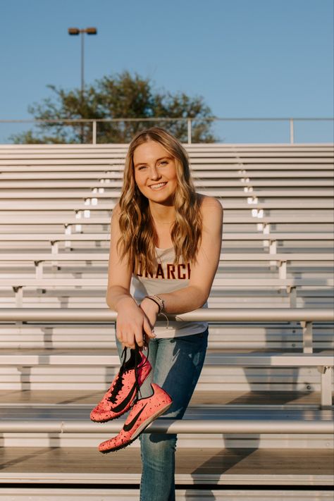 Long Jump Senior Pictures, Javelin Senior Pictures, Cross Country Graduation Pictures, Bleacher Senior Pictures, Track Senior Pictures Runners, Senior Picture Ideas Sports Track, Senior Picture Cross Country, Cross Country Senior Pics, Senior Photos Track And Field