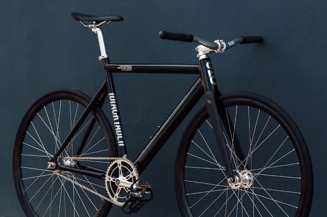 Black Fixie Bike, Bicycle Black, Urban Bicycle, Single Speed Bike, Gear Wheels, Fixed Bike, Best Bike, Fixie Bike, Its Fall