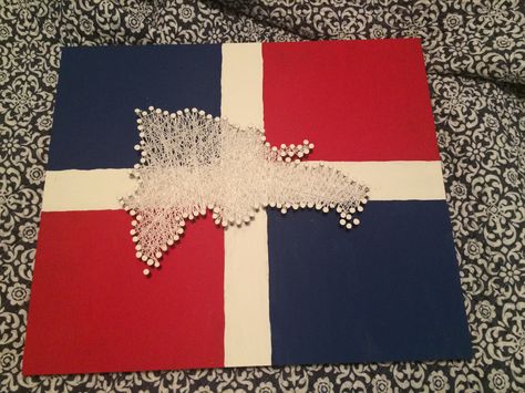 String art. Dominican Republic Flag and Country! Dominican Republic Project Ideas, Dominican Culture Art, Dominican Republic Art, Dominican Republic Culture Art, Dominican Republic Paintings, Dominican Flag, Dominican Republic Flag, Flag Painting, Flag Art