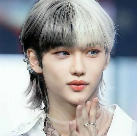 Felix Skz Hair Color, Felix With Black Hair, Felix White Hair, Felix New Hair, Felix With Purple Hair And Glasses, I.n White Hair, Felix Silver Hair, Felix Stray Kids Black Hair, Felix Oreo Hair