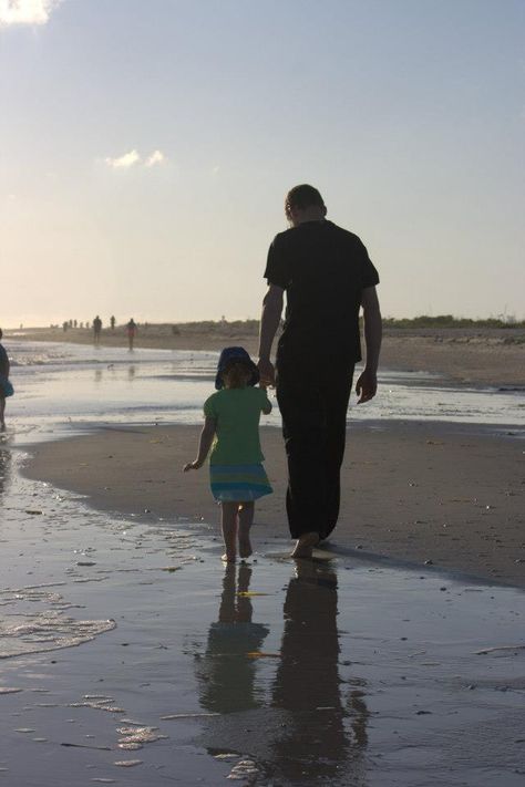 Father and Daughter walking at the waterline at Bowman's beach. Man With Daughter Aesthetic, Father And Daughter Aesthetic Faceless, Aesthetic Father Daughter, Father And Daughter Photos, Korean Dad With Daughter, Father Daughter Goals, Father And Baby Daughter, Father And Daughter Aesthetic, Father Daughter Aesthetic