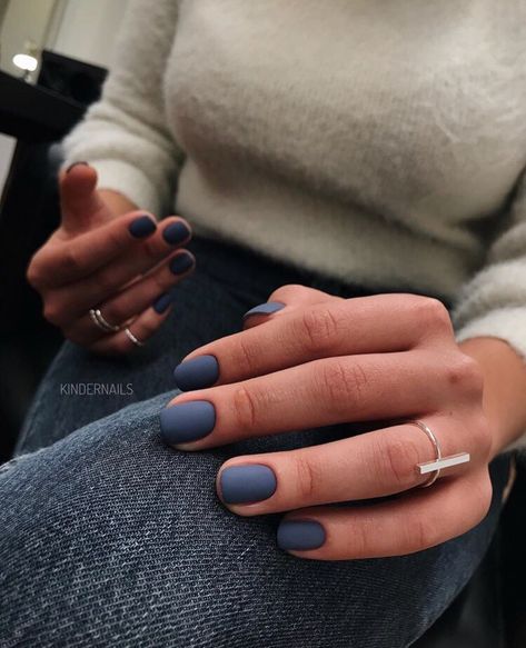 Best Black Nails, Matte Solid Color Nails, Matt Dip Powder Nails, Matte Fall Nail Colors, January Nails Short Square, Matte Nail Color Ideas, Matte Manicure Ideas, Nails For Birth, Nail Matte Colors