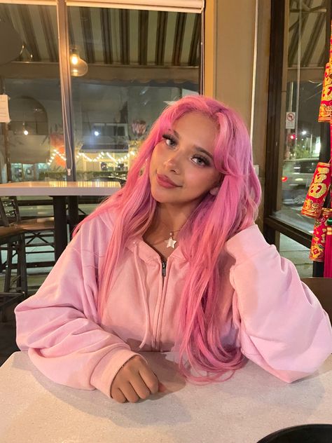 Douxfairy Aesthetic, Doux Fairy, Pink Hair Dye Aesthetic, Pink Hair Outfit, Fairy With Pink Hair, Blonde Girl Pink Aesthetic, Girl With Pink Hair Aesthetic, Bubblegum Pink Hair, Black Girlhood