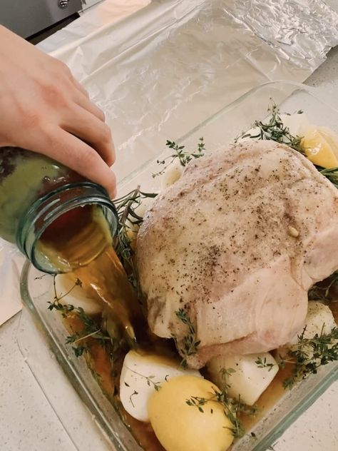 Roast Chicken From Frozen, Frozen Whole Chicken Oven, How To Bake Frozen Chicken In The Oven, Whole Frozen Chicken, Frozen Whole Chicken, Oven Baked Whole Chicken, Whole Chicken In Oven, Whole Chicken Recipes Oven, Oven Roasted Whole Chicken