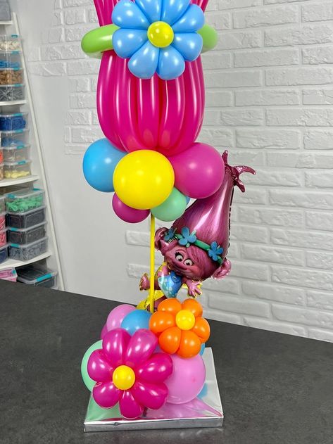 Trolls Balloon Trolls Birthday Decorations, Trolls Birthday Party Centerpieces, Trolls Balloon Bouquet, Trolls Birthday Centerpieces, Trolls Decorations Ideas, Trolls Balloon Arch, Trolls Balloons, Trolls Balloon Garland, Trolls Balloon Decoration