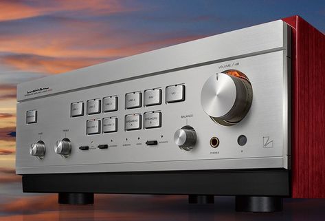 Luxman L-595A : ampli Hifi intégré très haut de gamme, en pure classe A, pour les 95 ans d'une légende Integrated Amplifier, Mixed Emotions, High End Audio, Home Cinemas, Power Amplifiers, Audio Mixer, Audio, Quick Saves