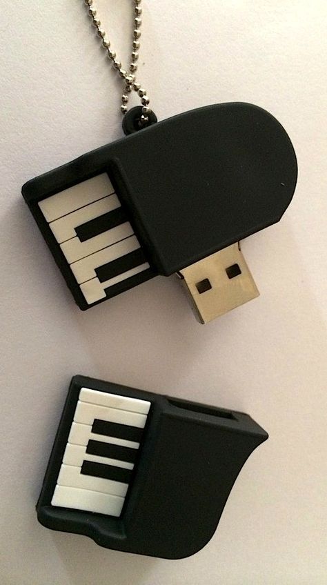 USB Hard drive Piano keyboard Usb Design, Scotland Uk, Piano Keyboard, All About Music, Music Decor, Naha, Pen Drive, Usb Stick, Music Room