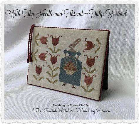 Flat Fold tutorial Counted Cross Stitch Patterns Free, Needlepoint Finishing, Cross Applique, Autumn Cross Stitch Patterns, Cross Stitch Tutorial, Hand Embroidery Patterns Free, Tulip Festival, Cross Stitch Christmas Ornaments, Cross Stitch Love