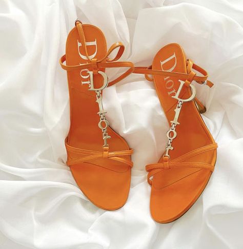 Heels Aesthetic, Orange Heels, Dr Shoes, Orange Shoes, Vintage Heels, Fancy Shoes, Girly Shoes, Aesthetic Shoes, Dior Shoes