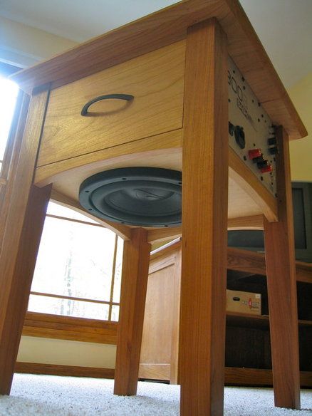 колонка в стол Side Table Diy, Diy Subwoofer, Dayton Audio, Diy Speakers, Table Diy, Speaker Design, Diy Electronics, Box Design, Cool Furniture