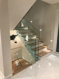 Glass Fence Stairs, Glass Staircase Railing Modern, Stairs Glass Railing Design, Railing Stainless Steel, Staircase Design Modern, Glass Fence, Modern Basement, Glass Stairs, Glass Staircase