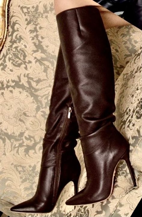 00s Mode, Fall Heels, Mode Chanel, Zipper Heels, Shoe Inspo, Aesthetic Shoes, Womens Knee High Boots, Pretty Shoes, Dream Shoes