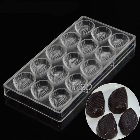 Plastic Chocolate Molds, Black Dessert, Polycarbonate Chocolate Molds, Chocolate Jelly, Jelly Pudding, Pudding Mold, Good Morning Flowers Pictures, Diy Candy, Candy Molds