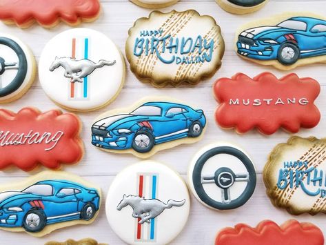 Mustang Gifts For Men, Ford Mustang Birthday Party Ideas, Mustang Birthday Party Ideas, Mustang Cookies, Mustang Cake, Bday Cookies, Celebration Cookies, Boy 16th Birthday, Cars Birthday Party Decorations