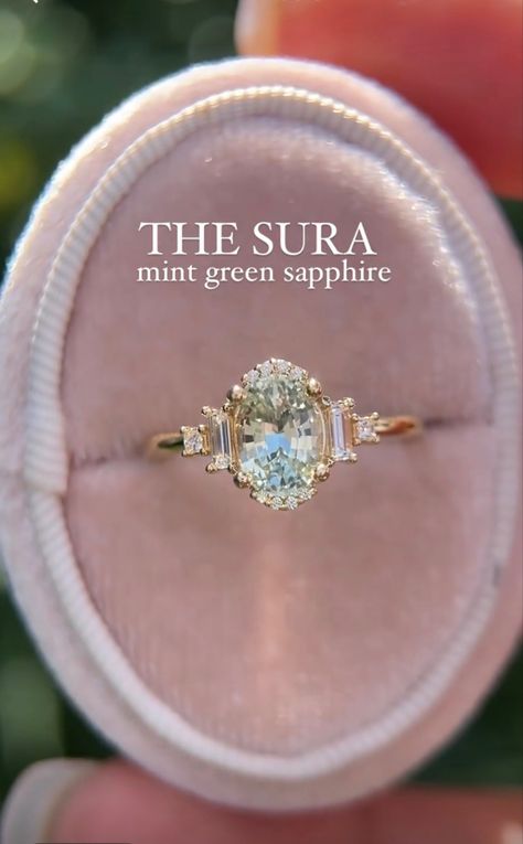 Fairytale Engagement Rings, Proposal Pictures, Pretty Engagement Rings, Fantasy Ring, Cute Engagement Rings, Future Engagement Rings, Dream Engagement, Dream Engagement Rings, Jewelry Lookbook