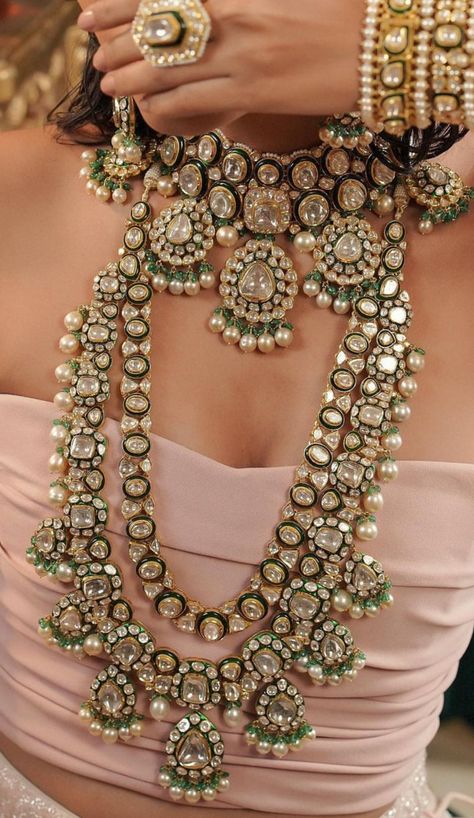 Diamond Polki Jewellery Bridal Sets, Kundan Bridal Jewellery Set, Bridal Polki Sets, Mozonite Jewelry, Polki Jewellery Brides, Kundan Bridal Jewellery, Beaded Wedding Jewelry, Bridal Jewelry Sets Brides, Wedding Jewelry Sets Bridal Jewellery