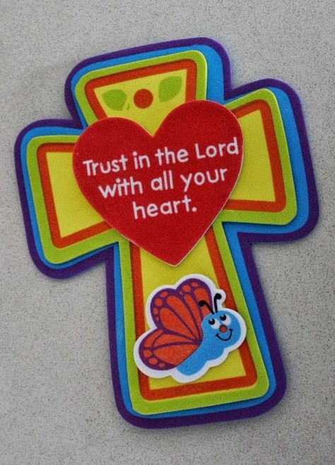 Trust In God Craft, Trust In The Lord Craft, In God I Trust, Awana Cubbies, School Year Themes, Catholic Kids Crafts, Story Crafts, Bible Crafts Sunday School, Jesus Crafts