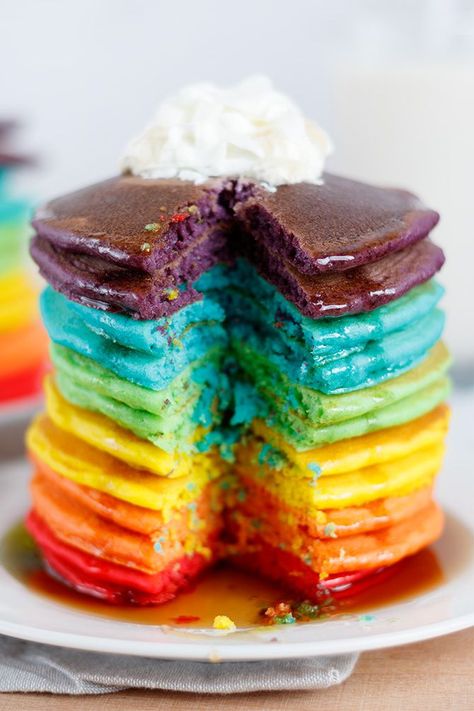 Rainbow Pancakes - Basic pancakes kicked up a notch and made into rainbow pancakes for a fun weekend breakfast! Disney Dessert Recipes, Mocha Protein Shake, Rainbow Pancakes, Basic Pancakes, Coffee Protein Shake, Disney Desserts, Pancake Recipes, Café Mocha, How To Make Pancakes