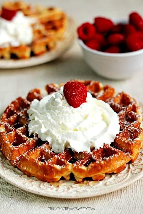 Cornbread Waffles Recipe, Apple Cider Pancakes, The Best Waffles, Bacon Cornbread, Best Waffles, Waffle Iron Recipes, Sunday Breakfast, Savory Breakfast, Waffle Recipes