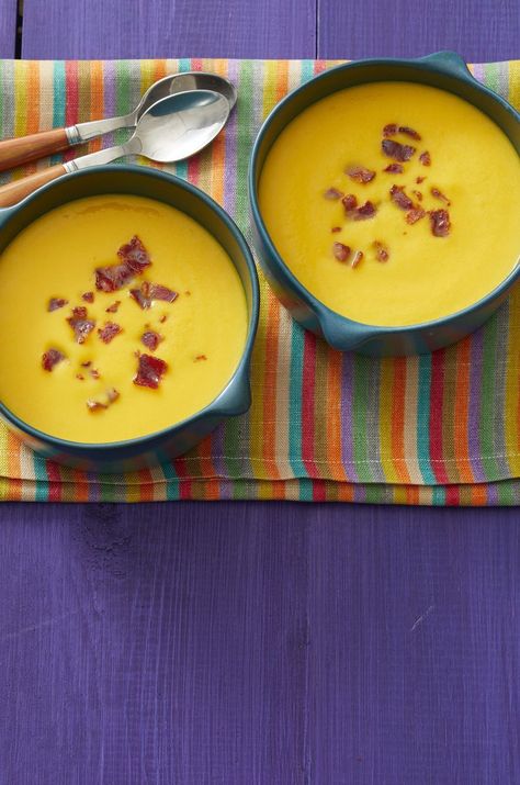 Squash Soup With Bacon, Best Fall Soup Recipes, Soup With Bacon, Creamy Soup Recipes, Roasted Red Pepper Soup, Chicken And Butternut Squash, Butternut Squash Recipes Soup, Fall Soup, Squash Soup Recipe