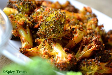 Spicy Treats: Baked Masala Broccoli Indian Broccoli, Indian Broccoli Recipe, Broccoli Indian Recipes, Sizzler Recipes, Broccoli Side Dish, Indian Side Dishes, North Indian Recipes, South Indian Food, Broccoli Recipes