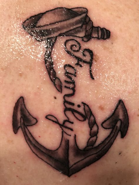 Decided to do a tribute to my husband and sons time in the Navy, and my time as a Navy Mom and Wife! ❤️ Navy Mom Tattoo Ideas, Navy Tattoo For Women, Navy Wife Tattoo, Navy Tattoos, Mother Son Tattoos, Sister Tattoo, Military Tattoos, Tattoo For Son, Navy Wife