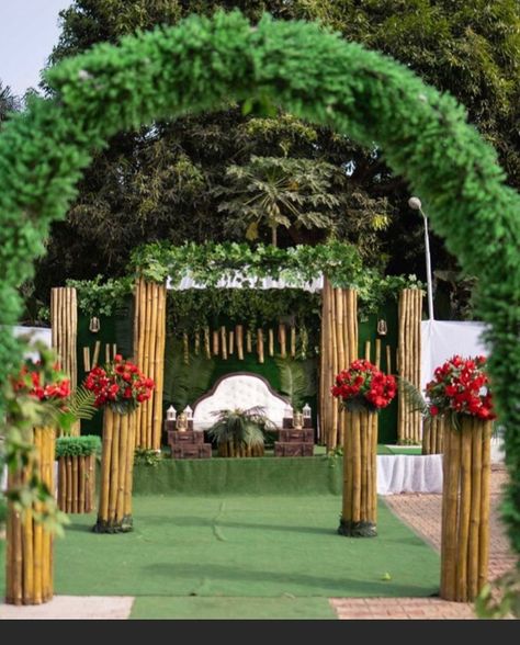 African Wedding Theme, Bamboo Decoration, Igbo Traditional Wedding, Nigerian Traditional Wedding, Pub Wedding, Emotional Moments, Tropical Greenery, Marriage Decoration, Nigerian Weddings