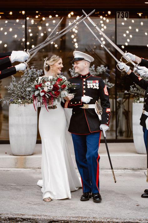 Military Wedding Dress, Marines Wedding Ideas, Marine Wedding Photos, Marine Couple Pictures, Marine Corps Wedding Colors, Military Wedding Photos, Marine Wedding Ideas, Army Wedding Ideas, Army Wedding Colors