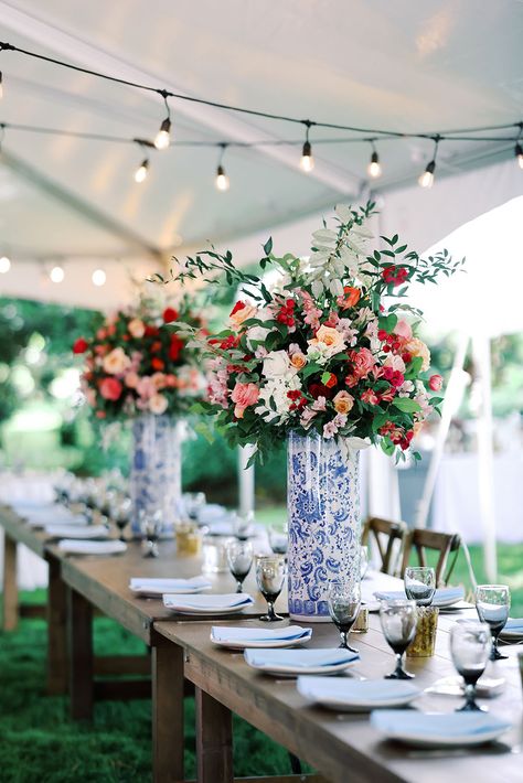 Southern Themed Wedding, Pink Backyard Wedding, Traditional Romantic Wedding, Southern Preppy Wedding, Small Southern Wedding, Southern Wedding Colors, Outdoor Southern Wedding, Spring Southern Wedding, Old Southern Wedding