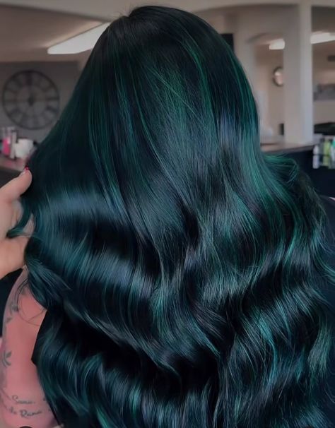 Green Hair Color Ideas, Dark Teal Hair, Black And Green Hair, Teal Hair Color, Green Hair Color, Witchy Hair, Emerald Green Hair, Emerald Hair, Dark Green Hair